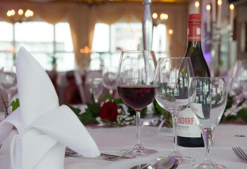 בית מלון כפרי & Restaurant Krone