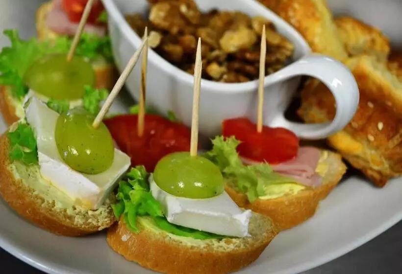 Hotelli Szepia Bio And Art