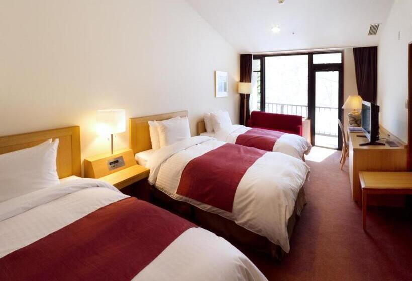 فندق Yatsugatake Kogen Lodge