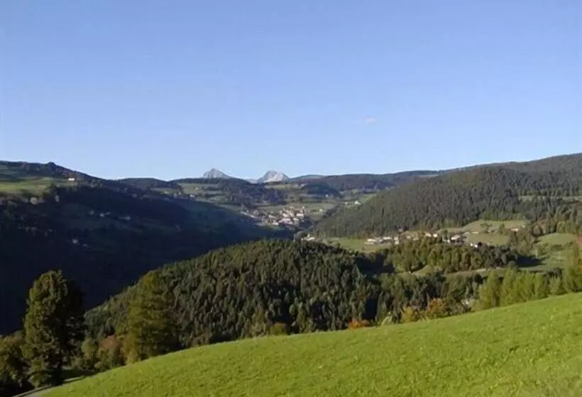 Hotelli Zum Löwen   Al Leone