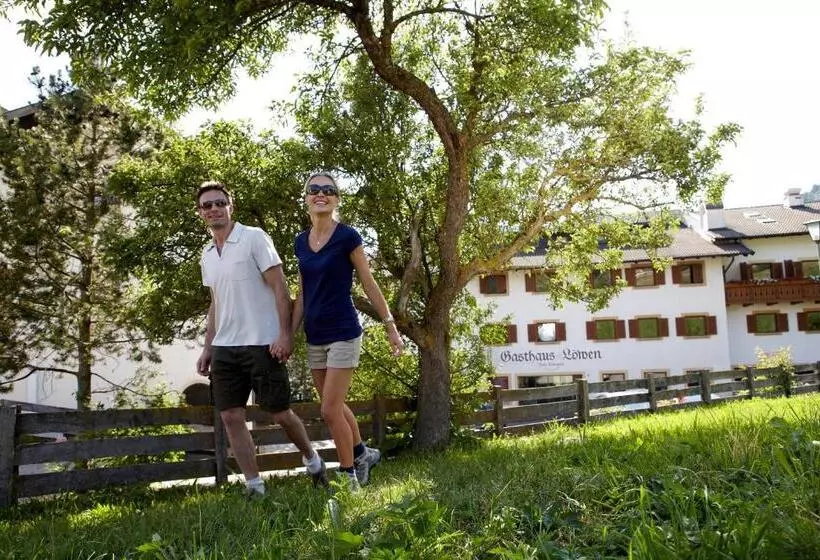 Hotelli Zum Löwen   Al Leone