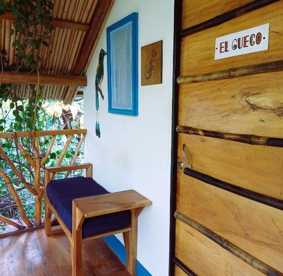 La Urraca Loca Hostel