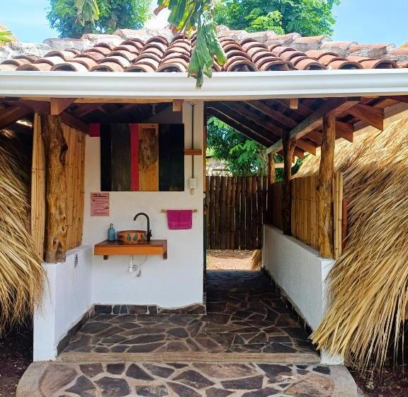 La Urraca Loca Hostel