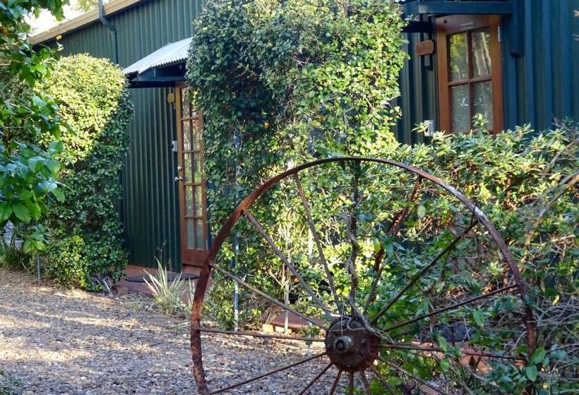 Lagoon Pocket Bed & Breakfast