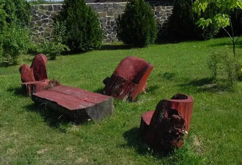 Motelli And Restaurant Complex Skolmo