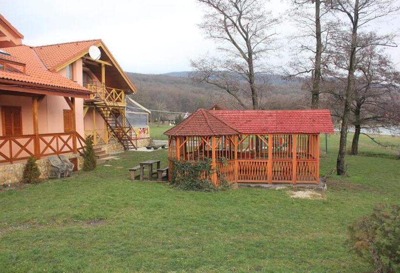 ペンション Apartmany U Janka Vinné Jazero