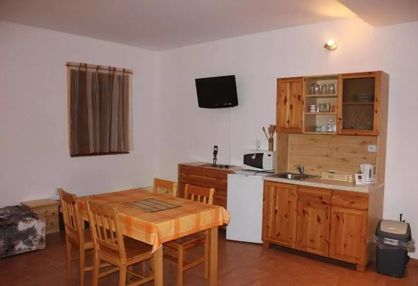 ペンション Apartmany U Janka Vinné Jazero