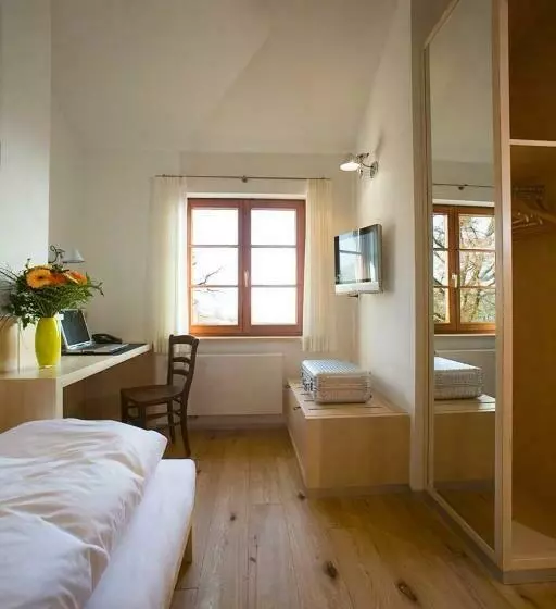 Majatalo Landgasthof Hirschen