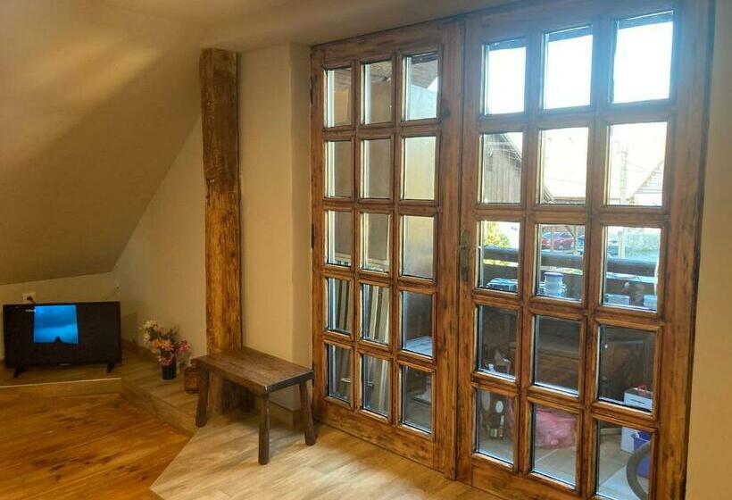 פנסיון Penzion, Restaurace Jaro Věšín Brdy