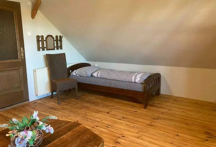 Majatalo Penzion, Restaurace Jaro Věšín Brdy