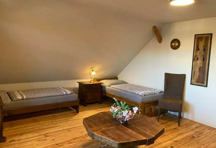 Majatalo Penzion, Restaurace Jaro Věšín Brdy