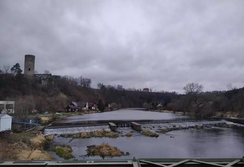 Majatalo Penzion U Jezu Dobronice