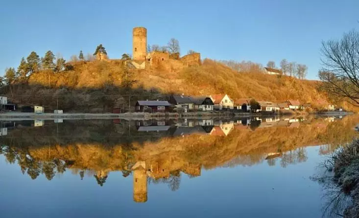 Majatalo Penzion U Jezu Dobronice