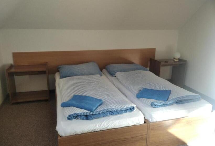 Pensão Penzion U Jezu Dobronice