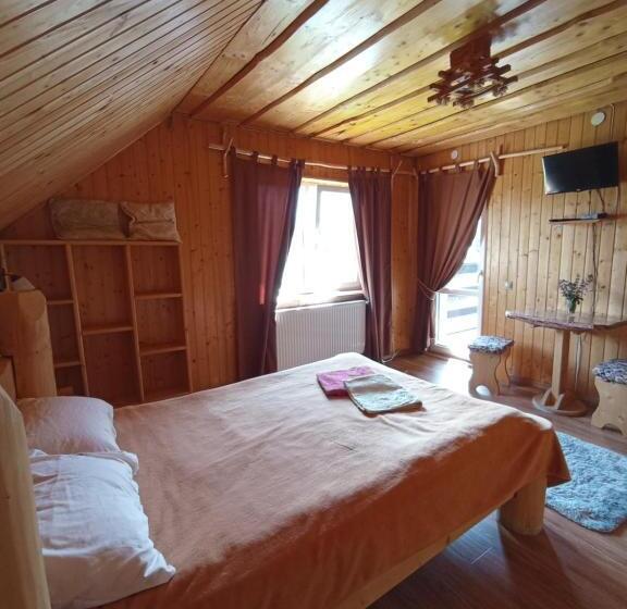 פנסיון Sadyba Sunny House