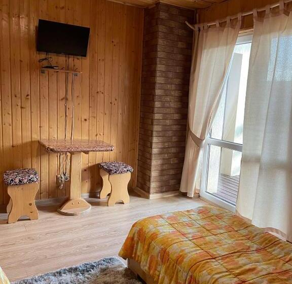 פנסיון Sadyba Sunny House