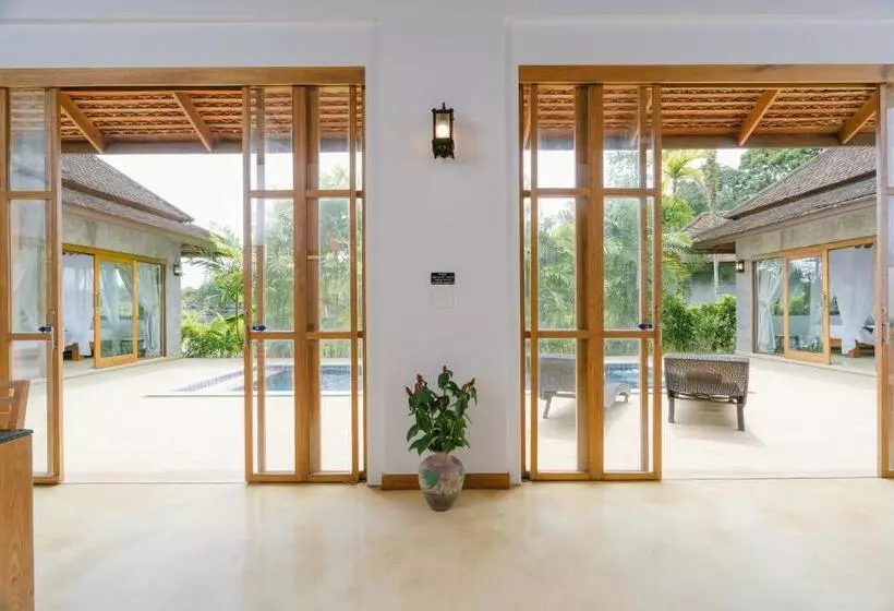 Lomakeskus Bor Saen Pool Villa