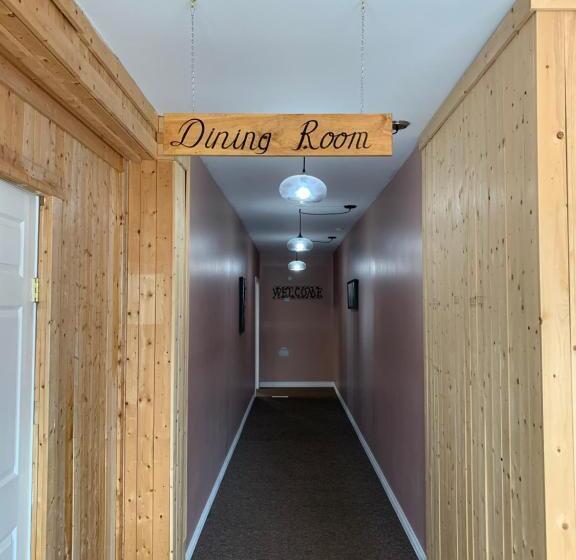 Herberge Exploits Inn And Suites