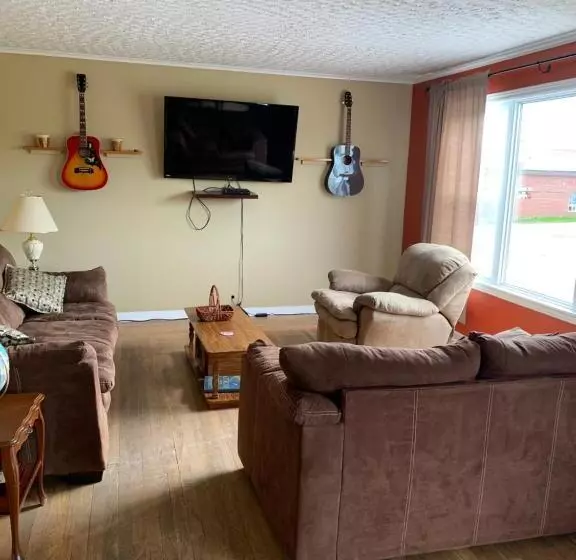 Retkeilymaja Exploits Inn And Suites