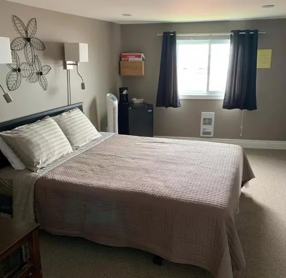 Retkeilymaja Exploits Inn And Suites