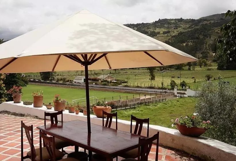 Retkeilymaja Posada El Portal De La Loma