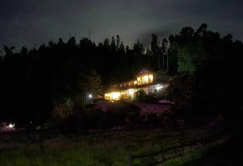 Retkeilymaja Posada El Portal De La Loma