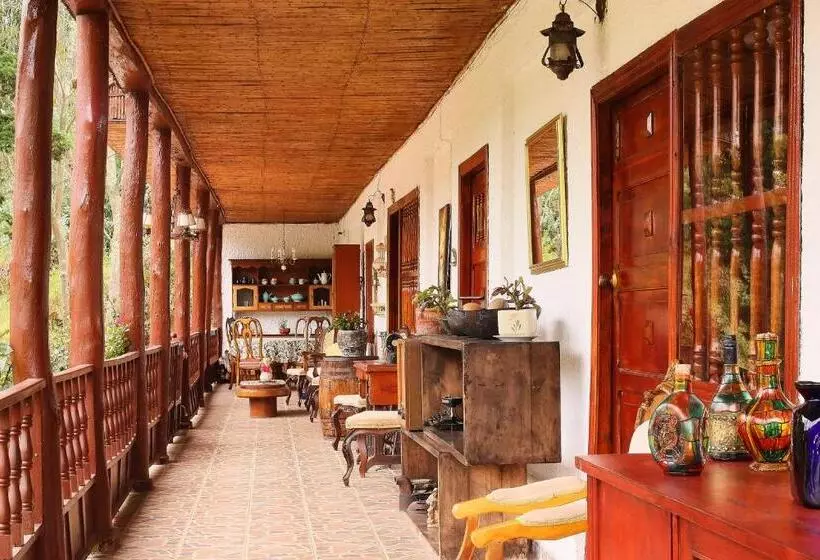 Retkeilymaja Posada El Portal De La Loma