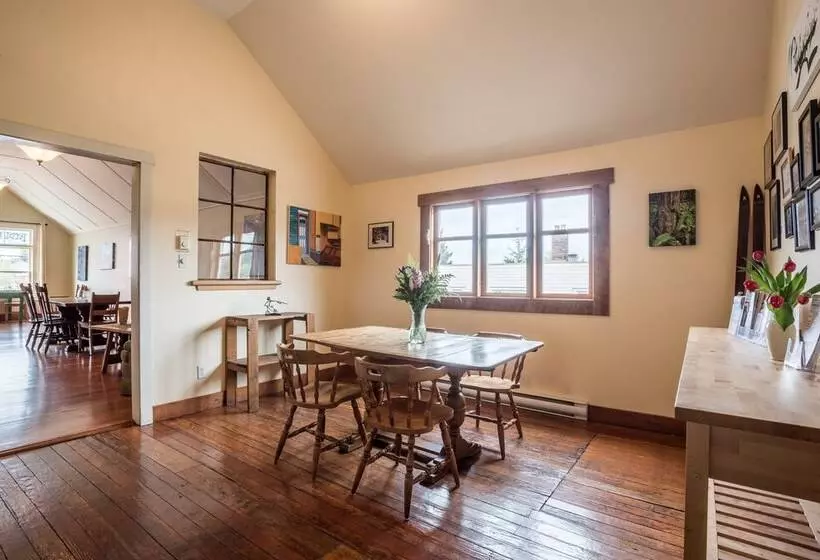 Retkeilymaja Riding Fool Accommodation