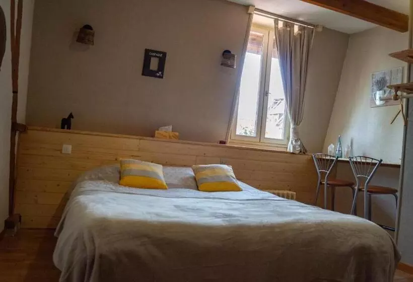 Aamiaismajoitus (B&B) Au Cheval Noir