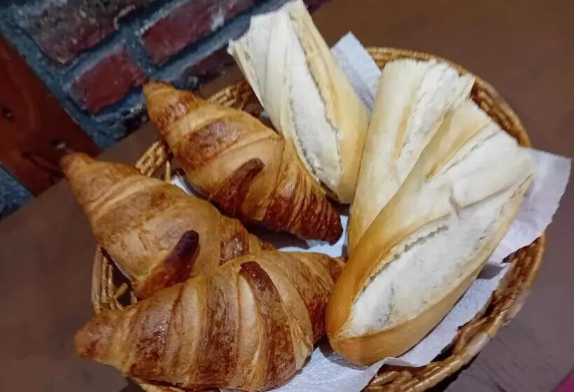 Aamiaismajoitus (B&B) Au Cheval Noir