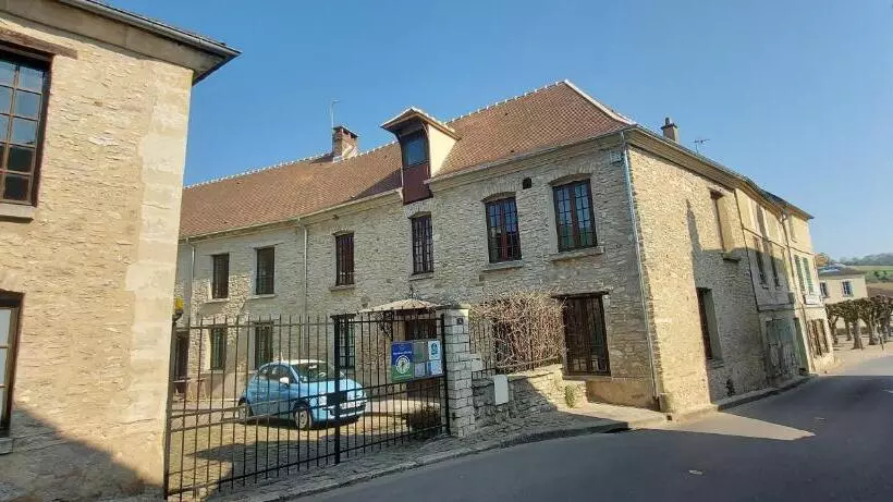 Aamiaismajoitus (B&B) Au Relais De Chaussy