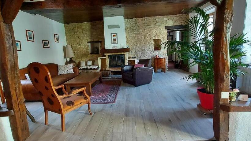 Bed and Breakfast Au Relais De Chaussy