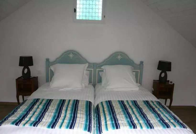 Aamiaismajoitus (B&B) Au Relais De Chaussy