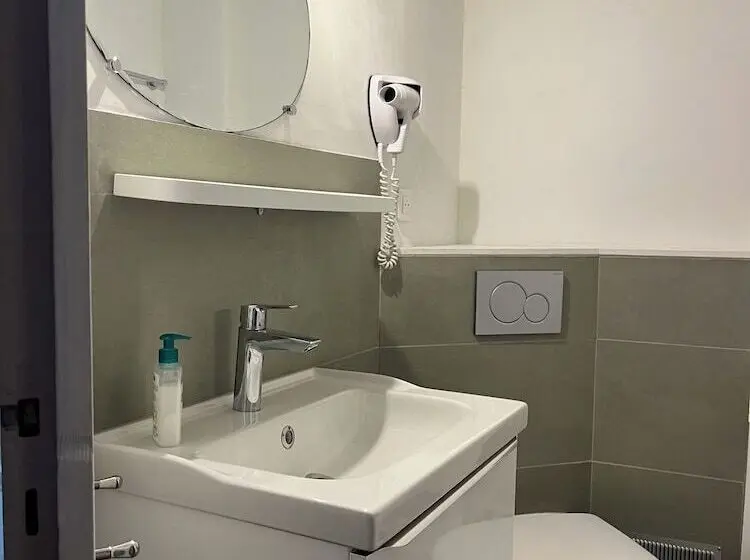 ベッドアンドブレックファースト Aux Chambres Des Bujours