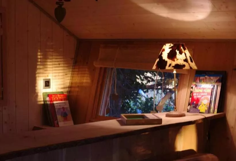 ベッドアンドブレックファースト Domaine Des Grands Cèdres