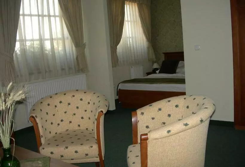 Aamiaismajoitus (B&B) Kígyósi Csárda & Panzió