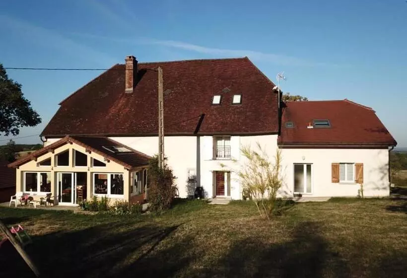 ベッドアンドブレックファースト La Ferme De Montard