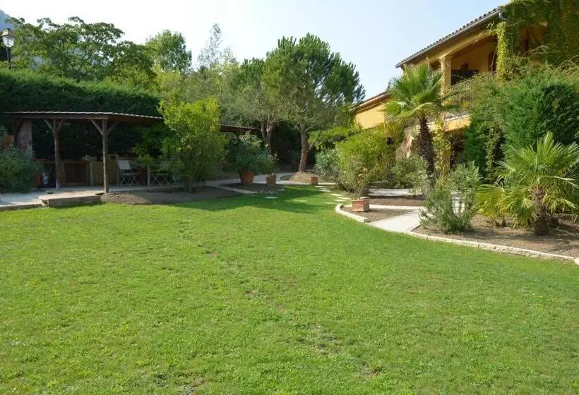 Aamiaismajoitus (B&B) Le Jardin Des Gorges