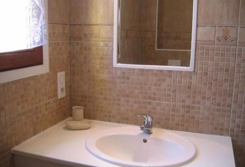 Aamiaismajoitus (B&B) Le Jardin Des Gorges