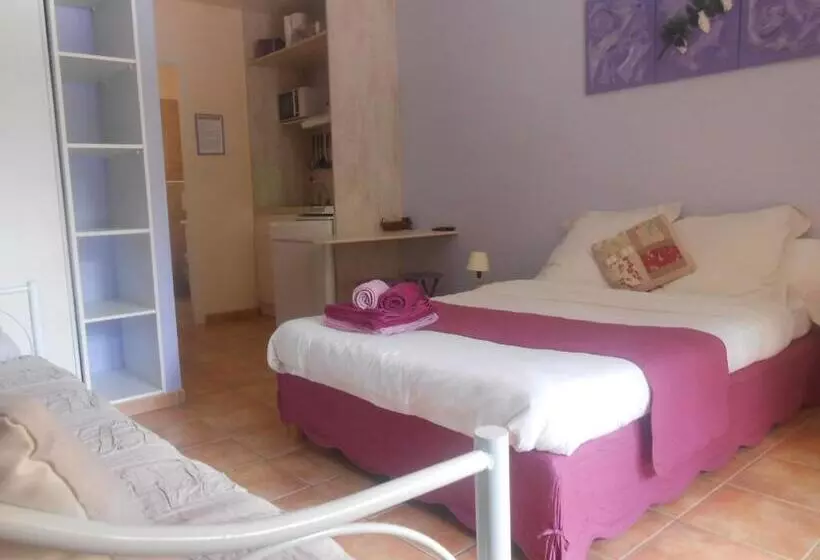 Aamiaismajoitus (B&B) Le Jardin Des Gorges