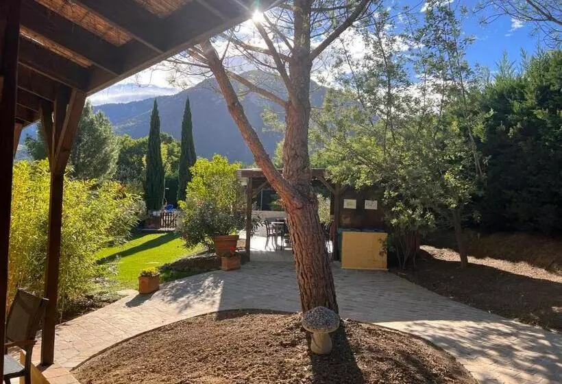 Aamiaismajoitus (B&B) Le Jardin Des Gorges