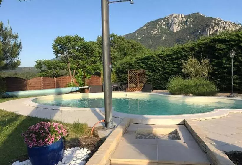 Aamiaismajoitus (B&B) Le Jardin Des Gorges