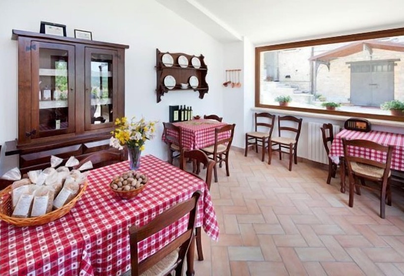 Отель Agriturismo Il Castello