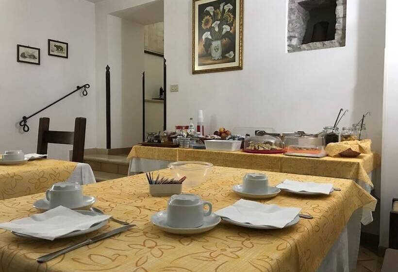 Отель Agriturismo Il Castello