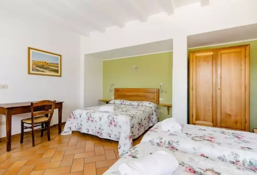 Hotelli Agriturismo Il Castello