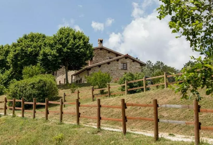 Hotelli Agriturismo Tenuta Di Biscina