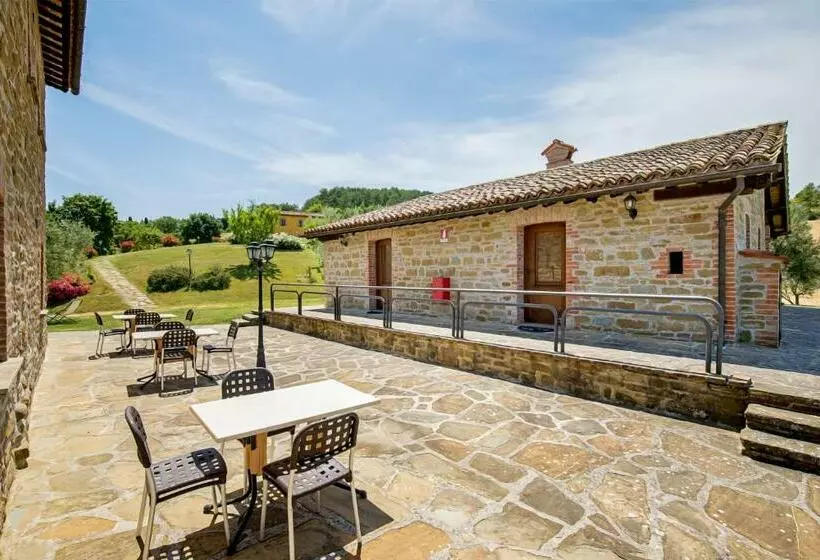 Hotelli Agriturismo Tenuta Di Biscina