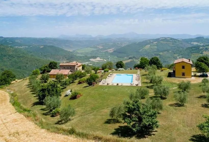 Hotelli Agriturismo Tenuta Di Biscina