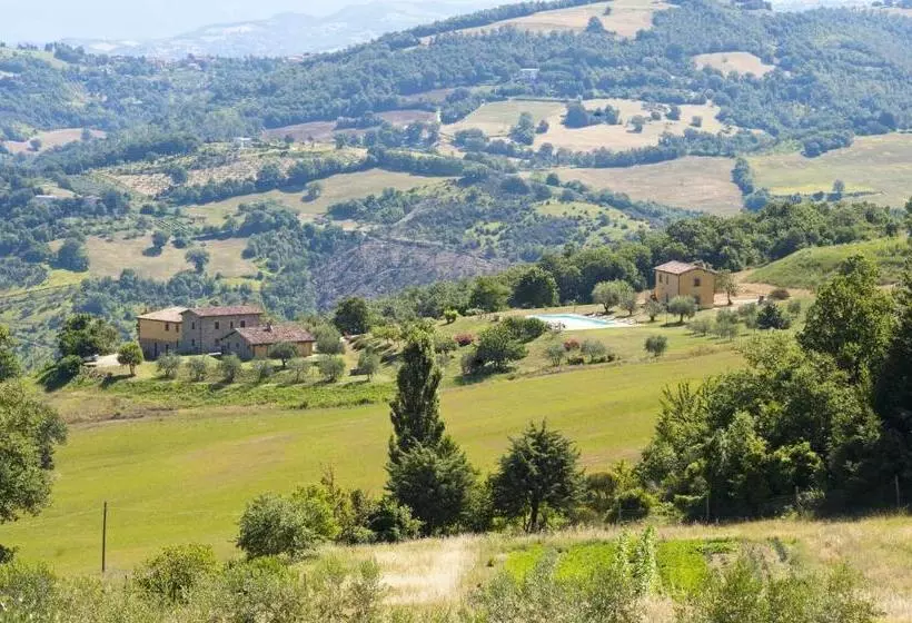 Hotelli Agriturismo Tenuta Di Biscina