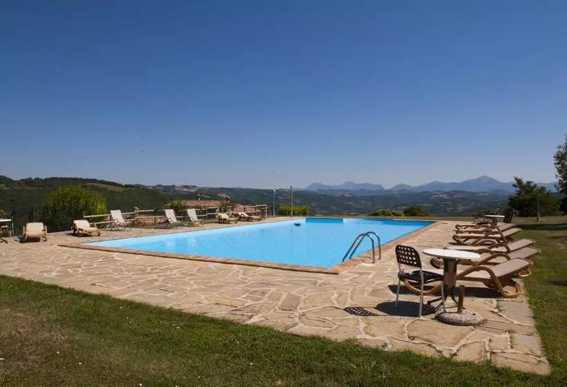 Hotelli Agriturismo Tenuta Di Biscina